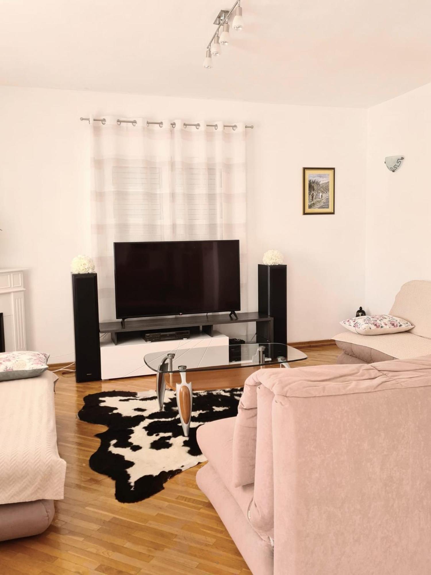 Apartman Varga تروغير الغرفة الصورة