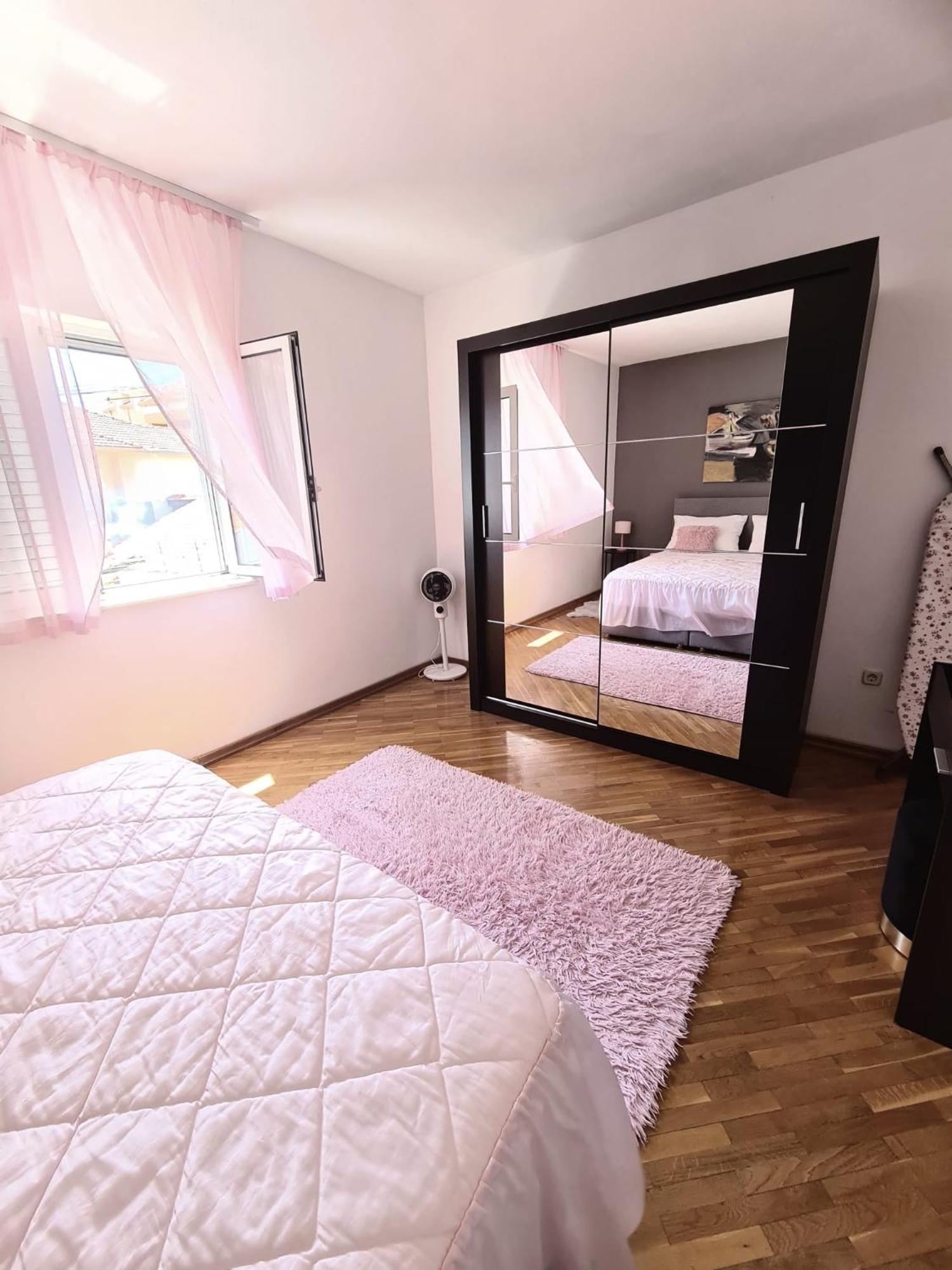 Apartman Varga تروغير الغرفة الصورة